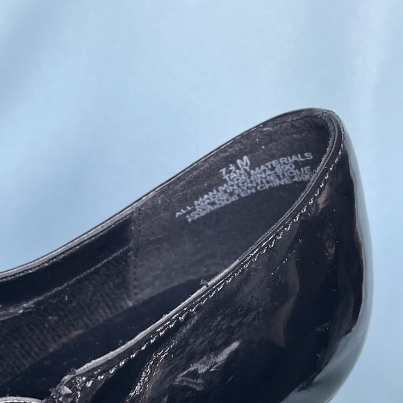 Black 3.5in heels - Picture 2 of 4